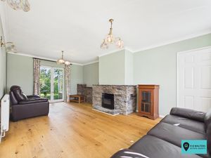 Living Room- click for photo gallery